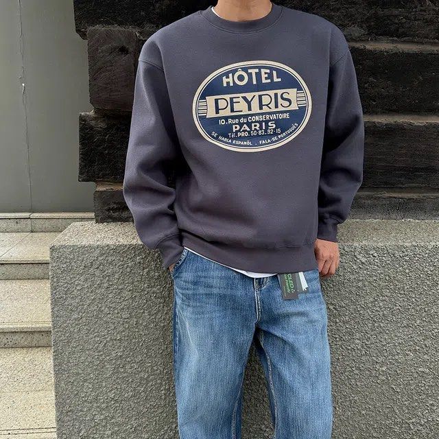 Hotel Peyris Paris Sweatshirt (Category: Coats, Jackets and Outerwear) located in Valenzuela. Submitted by nikizef_ (Listing ID 1399160785, Image 2). Description: Navy Blue Sweatshirt • Crew neck design with long sleeves • Size M on tag (fits up to XL, oversized fit) •Worn Once Almost Brandnew 📦 RFS: Decluttering .