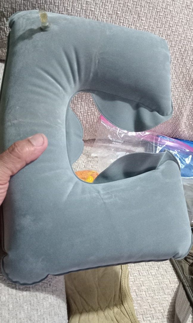 Inflatable neck braces (Category: Braces, Support & Protection) located in Valenzuela. Submitted by consjavier74 (Listing ID 1399076495, Image 1). Description: dalandanan,valenzuela city.