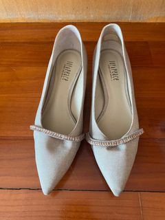 Joy & Peace 淺灰色尖頭平底鞋64214074093443110