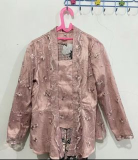 (Kategori: ) berada di . Dikirim oleh daraaaa (ID iklan 1399231597, Gambar 1). Deskripsi: .