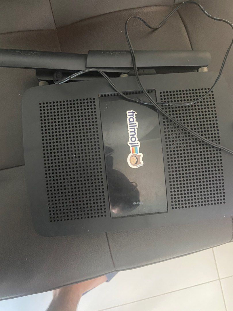 Linksys Router470038901141678081