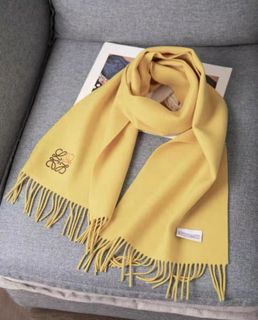 💎誠信賣家💎Loewe 羅意威單色刺繡圍巾64215708964611110