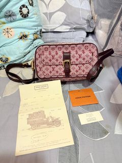 （分類：）位於 。 由 zarzi02 提交（商品編號 1399117132，圖片 1）。簡介： 。