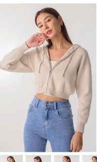 (Category: ) located in . Submitted by thriftythreadtings (Listing ID 1399220592, Image 1). Description: .