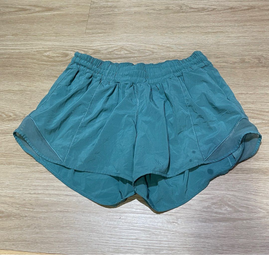 Lululemon Running Shorts Size 8 (Category: Activewear) located in La Trinidad. Submitted by avessonjam (Listing ID 1399187997, Image 1). Description: - Lululemon running shorts - Teal color - Size 8 - Comfortable elastic waistband - Built-in liner - Small Lululemon logo - Perfect for running/workouts.