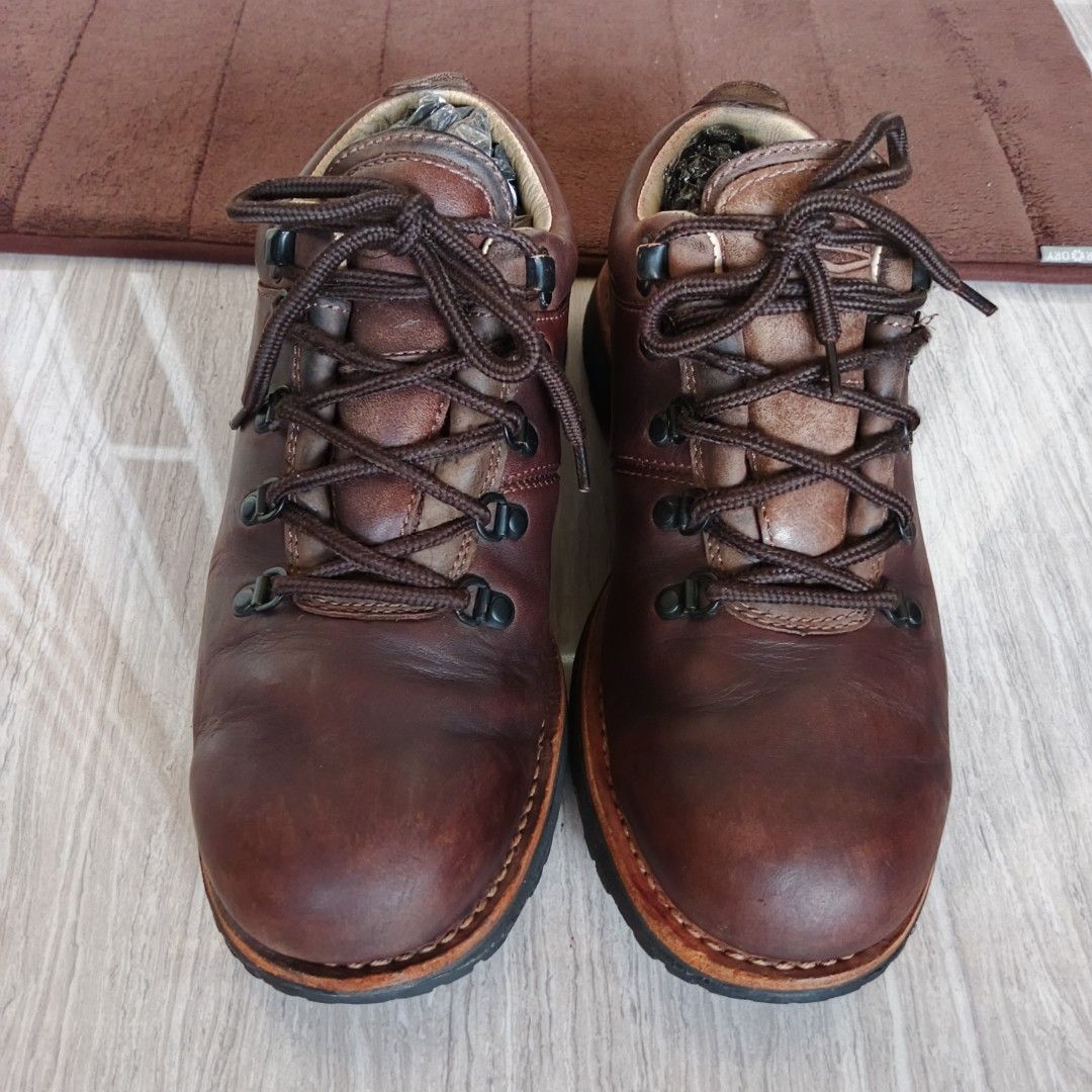 MERRELL Mens Hiking Outdoor Low Boots Round Toe Lace Up VIBRAM Sole Dark  Brown Leather Authentic Original Size 44,5 Insole 28-29 Cm