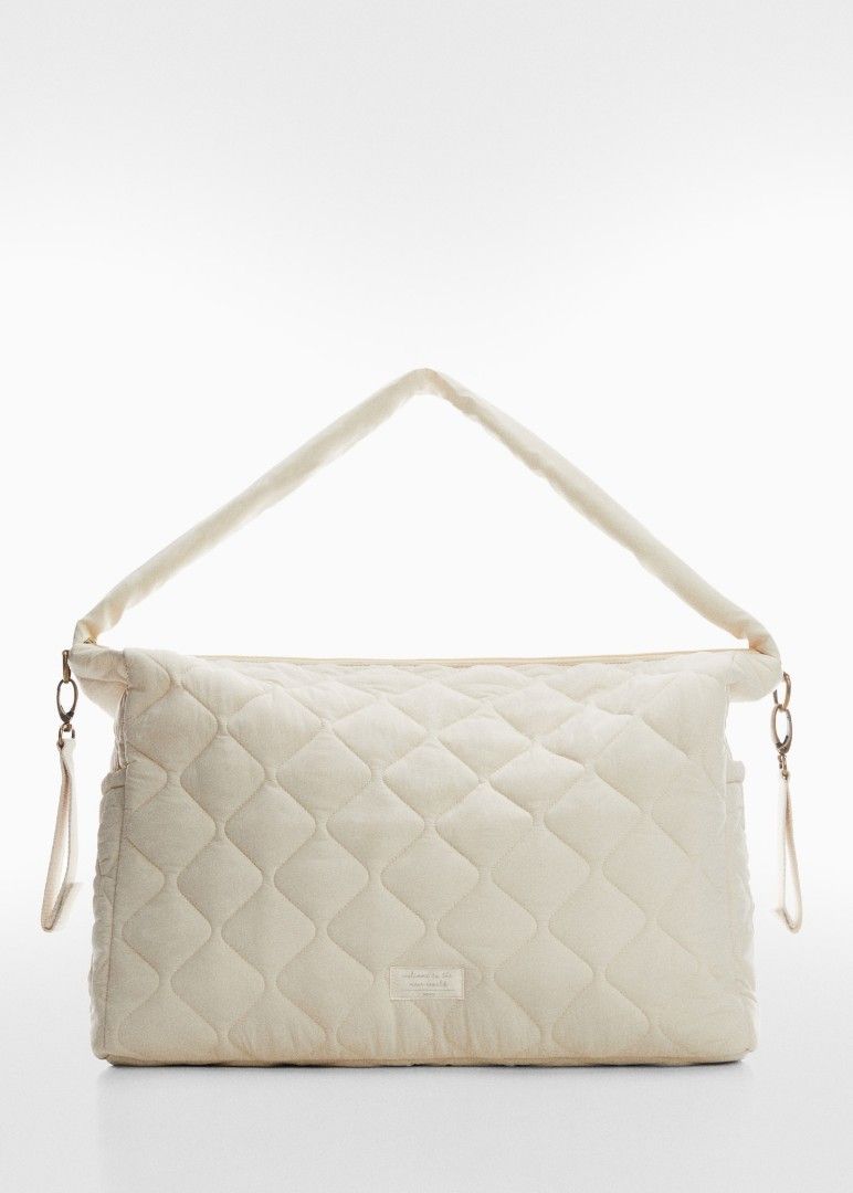 Mango Quilted Shoulder Bag (Category: Diaper Bags & Wetbags) located in Paranaque City. Submitted by bymaye (Listing ID 1399119006, Image 1). Description: Short strap. With filling. Quilted design. Inner pockets. Zip fastening. Inner lining. ORP: Php 1,925.
