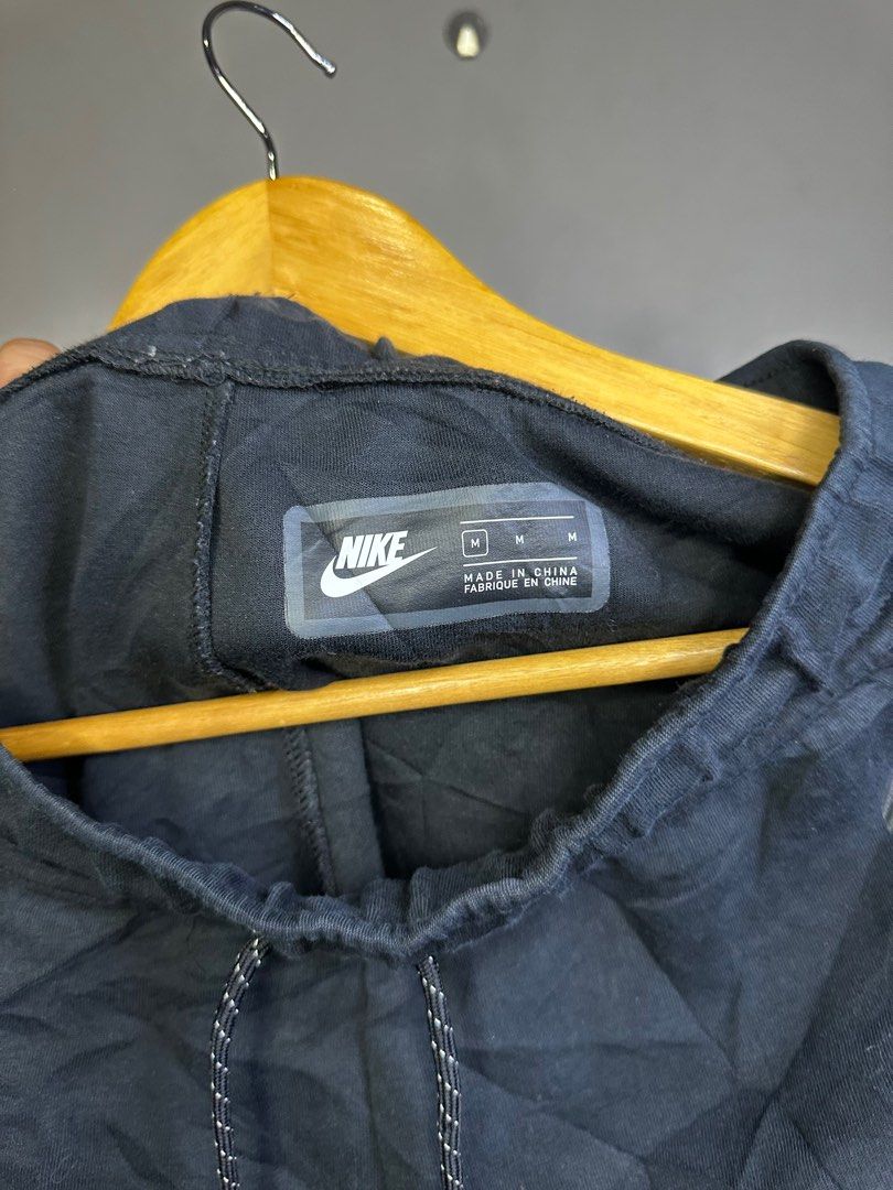 NIKE TECHFLEECE (Category: Joggers) located in Molave. Submitted by thriftmate13 (Listing ID 1399122953, Image 2). Description: .