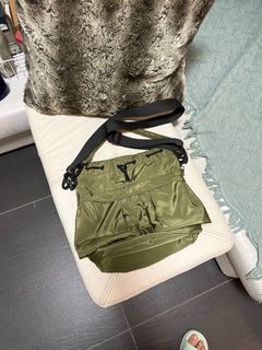 橄欖綠肩袋64216903384194110