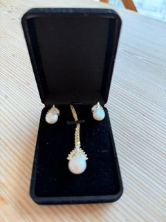 珍珠項鍊及耳環套裝64210510039426110