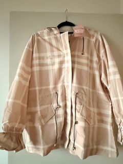 (Category: ) located in . Submitted by atika_wardrobe (Listing ID 1399076533, Image 1). Description: .