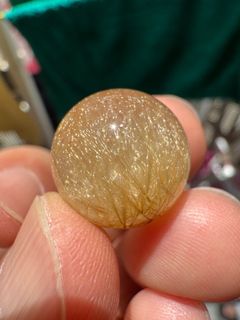 金髮晶球R80364220097187713110