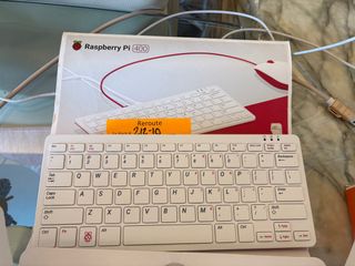 Raspberry Pi 400 Personal Computer Kit64207893426691110