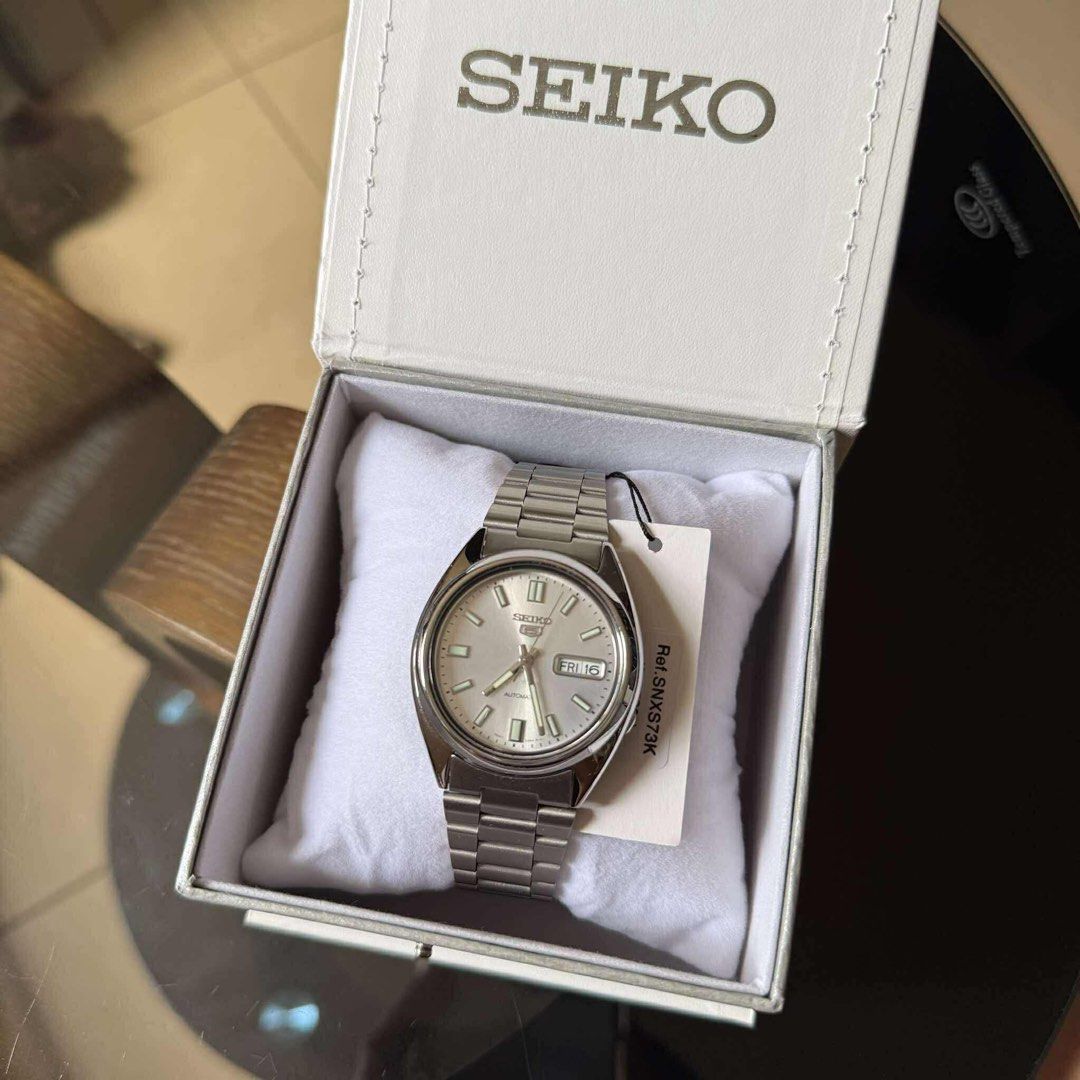 Seiko 5 SNXS73K White (Category: Luxury Watches) located in Quezon City. Submitted by rcstny (Listing ID 1399081105, Image 1). Description: Seiko 5 SNXS73K White ₱7,000 only Original & brand new💯.