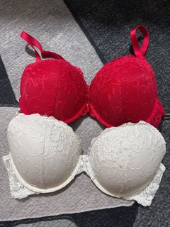 (Category: ) located in . Submitted by NellySales (Listing ID 1399177567, Image 1). Description: .