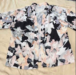 (Category: ) located in . Submitted by shopshop13 (Listing ID 1399148999, Image 1). Description: .