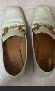staccato米色真皮樂福鞋loafers64215707579009110