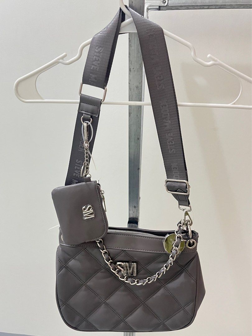 Steve Madden Quilted Crossbody Bag (Category: Cross-body Bags) located in Bulacan. Submitted by gdriveee (Listing ID 1399132204, Image 1). Description: Price: ₱1,500.00 Condition: Brand new Brand: Steve Madden (100% Authentic - From USA 🇺🇸) ✨ Decluttering | Quality Pre-Loved Finds ✨ Welcome to my curated space for gently used items! 📦 Random, well-kept items including: - Branded and Authentic pieces - TT & Orange App finds - USA-bought goodies