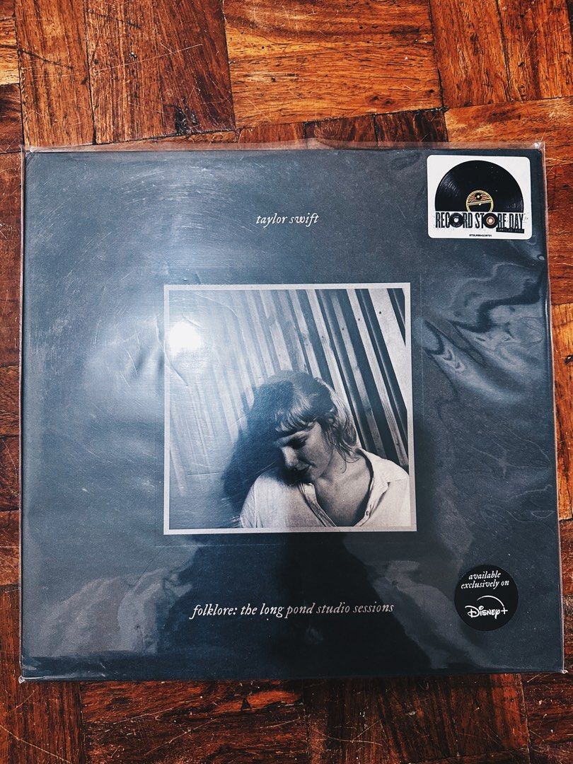 Taylor Swift Folklore: The Long Pond Studio Sessions Vinyl (Category: Vinyls) located in Pasay City. Submitted by eunivurz (Listing ID 1399187251, Image 1). Description: - unsealed vinyl record of Taylor Swift's 'folklore: the long pond studio sessions' - Record Store Day exclusive release - Features the album cover art - Includes the Disney+ exclusive sticker - A must-have for Taylor Swift fans!.
