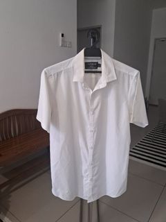 (Category: ) located in . Submitted by hmlpreloved (Listing ID 1399106053, Image 1). Description: .