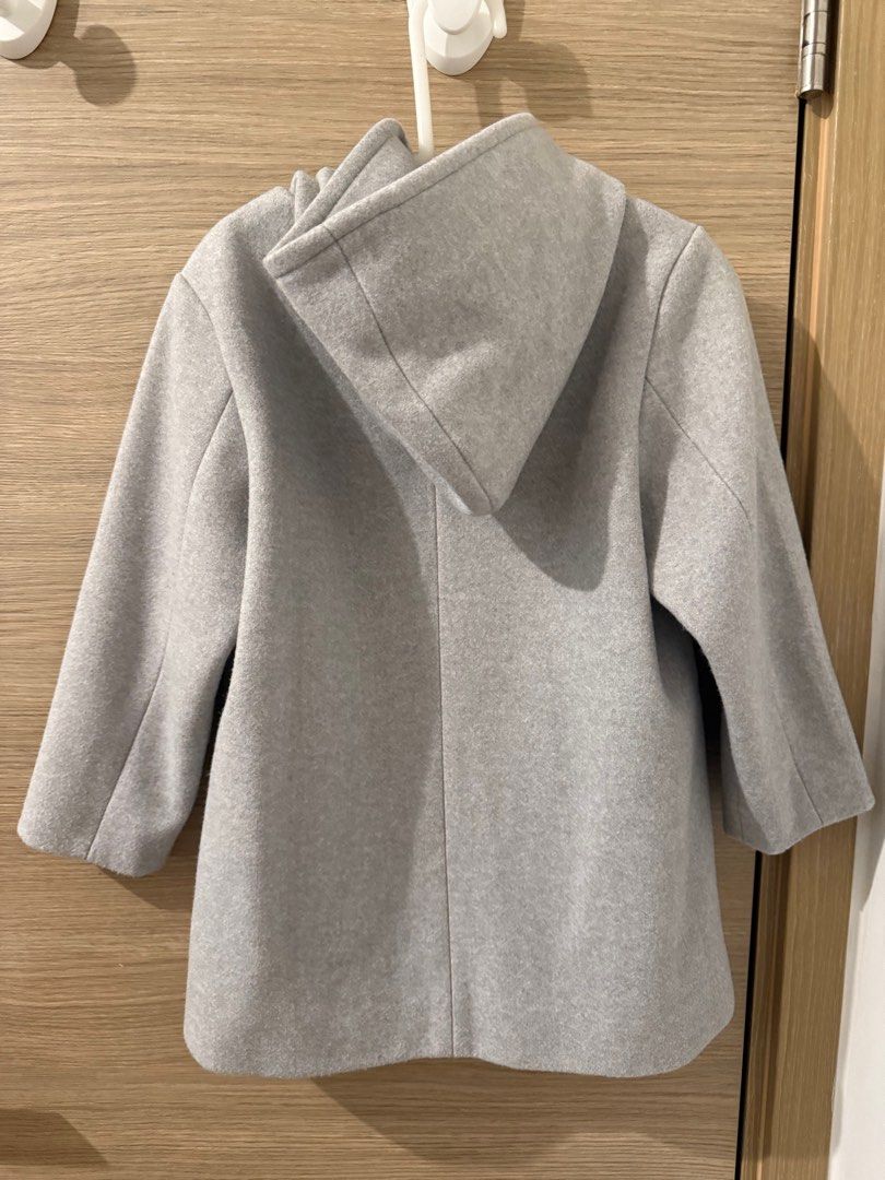 Winter Jacket （分類：嬰兒及小童流行時尚）位於 Hong Kong。 由 nicnic47 提交（商品編號 1399155772，圖片 2）。簡介： Size 110 購自Global Work 只著過一次 。