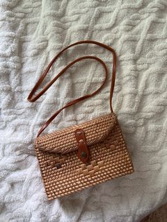 以皮革肩帶編織藤製斜孭袋64210509692545110