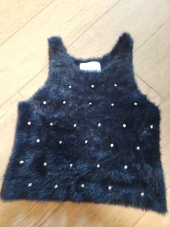 ZARA 黑色毛毛背心 13-14歲64211132438913110