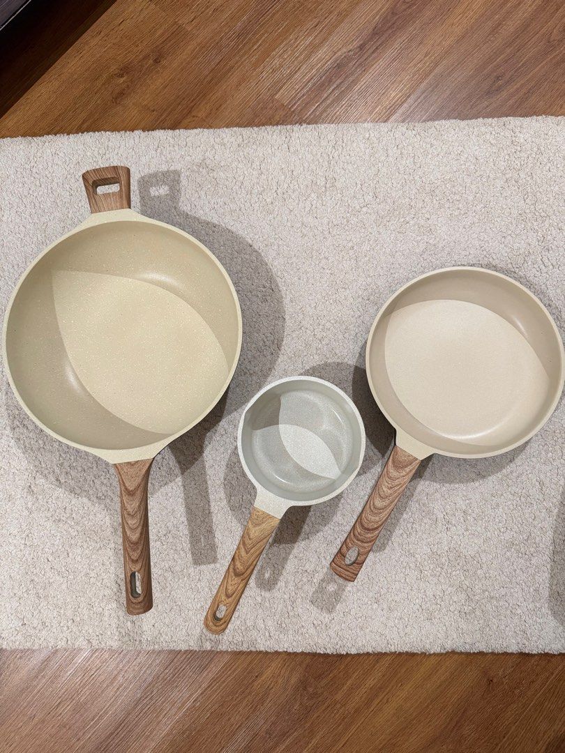 3pc. Set Nonstick Cookware Induction Ready (Olive) (Category: Cookware & Accessories) located in Paranaque City. Submitted by abiecayetano (Listing ID 1321420141, Image 3). Description: Set includes Brand new 1pc 32cm wok pan with cover 1pc 26cm fry pan with cover 1pc 16cm milk pot with cover Induction ready Gas stove okay Lalamove or grab delivery only.