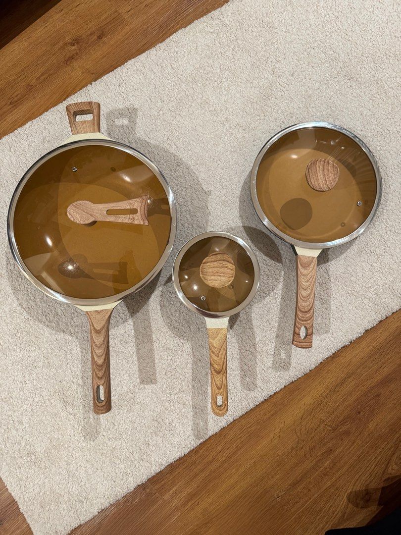 3pc. Set Nonstick Cookware Induction Ready (Olive) (Category: Cookware & Accessories) located in Paranaque City. Submitted by abiecayetano (Listing ID 1321420141, Image 2). Description: Set includes Brand new 1pc 32cm wok pan with cover 1pc 26cm fry pan with cover 1pc 16cm milk pot with cover Induction ready Gas stove okay Lalamove or grab delivery only.