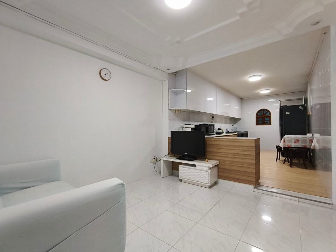 (Category: ) located in . Submitted by shichangtan (Listing ID 1395925851, Image 1). Description: .