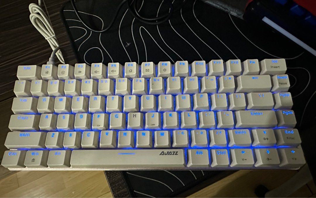 AJAZZ 61-Key Mechanical Keyboard (Category: Computer Keyboard) located in Mandaluyong City. Submitted by mathizer3086 (Listing ID 1396034236, Image 3). Description: Hindi na nagagamit. Upgraded to a new one. Just the items in the pictures. Wala ng box. See pics for details SF shoulder by the buyer.