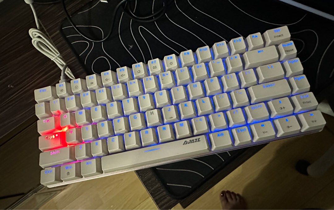 AJAZZ 61-Key Mechanical Keyboard (Category: Computer Keyboard) located in Mandaluyong City. Submitted by mathizer3086 (Listing ID 1396034236, Image 2). Description: Hindi na nagagamit. Upgraded to a new one. Just the items in the pictures. Wala ng box. See pics for details SF shoulder by the buyer.