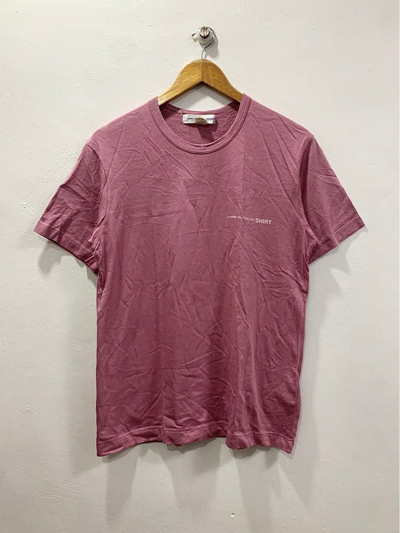 COMME des GARÇONS SHIRT CREW NECK LOGO T-SHIRT (Category: Tshirts & Polo Shirts ) located in Cavite. Submitted by ___layern0ne (Listing ID 1396082872, Image 1). Description: Tagged Size: M Armpit to Armpit: 20 inches Length: 26 inches Measured laid flat and at its longest point Wrinkled due to storage | Requires ironing to take the wrinkles out Well used | No major flaws like rips and holes | Please expect minimal signs of wear/usage The color of