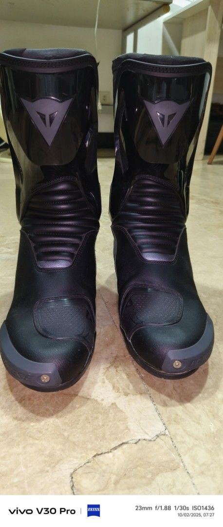 Dainese Nexus 2L Motorcycle Boots (Category: Other Sports Equipment and Supplies) located in San Juan City. Submitted by manlove.co (Listing ID 1396002145, Image 2). Description: - Dainese Nexus 2L motorcycle boots - Color: Black - Size: US 7.5, UK 6.5, EU 40, 265mm - Features: Zipper closure, reinforced protection - Made in Korea - Stylish and safe for motorcycle riding.