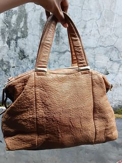 (Kategori: ) berada di . Dikirim oleh putriode18 (ID iklan 1396009286, Gambar 1). Deskripsi: .