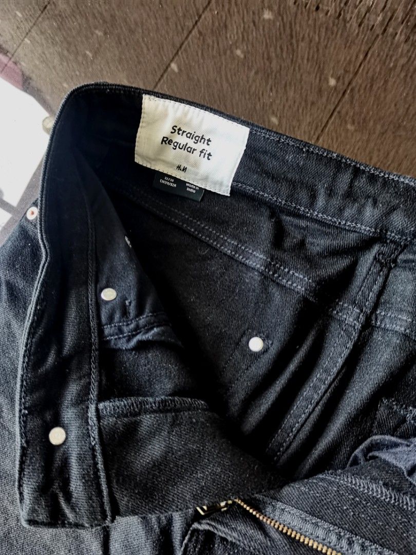 H&M Straight Regular Fit Black Jeans (Category: Jeans) located in Quezon City. Submitted by ps.thriftopia (Listing ID 1395926190, Image 2). Description: - No issues, barely used - H&M straight, regular fit jeans - Button and zipper closure - Made in Cambodia - Features two front and two back pockets - Classic five-pocket design - Includes washing instructions label.