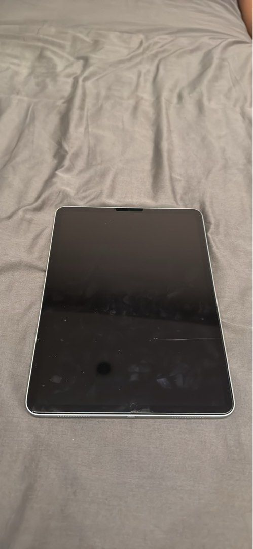 iPad Pro 11” 2nd Gen 256gb with Magic Keyboard (Category: iPad) located in Cebu City. Submitted by maielle (Listing ID 1396064931, Image 1). Description: PHP 27,000 Comes with iPad Pro 11” 2nd Gen 256gb Magic Keyboard Black Original box for both iPad and Magic Keyboard Appearance 9/10 (minor scratch/dent on corner) Perfect working condition, no repair history .