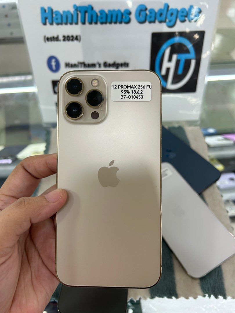 Iphone 12 Promax 256gb (Category: iPhone 12 Series) located in San Juan City. Submitted by nunte2249224 (Listing ID 1395985772, Image 3). Description: Iphone 12 Promax 256gb Battery health - 94% pataas Colors - white blue black gold Openline No history of repair No hidden issues Free 3u tools Unli checking and unli reset Face id and true tone working 100% legit MOP: -cash -gcash -ggives and spaylater (with 6% interest) -credit card -bank transfer