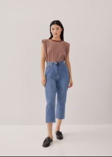 (Category: ) located in . Submitted by beau-tifulcloset (Listing ID 1396066912, Image 1). Description: .