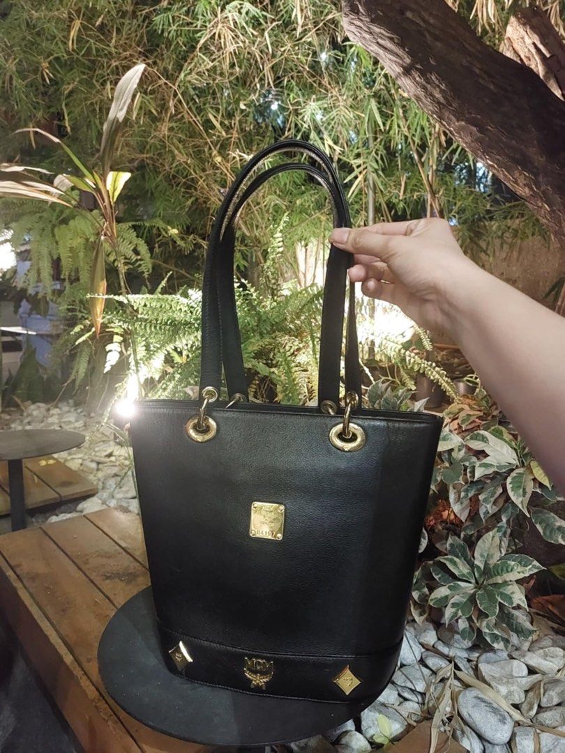 Authentic MCM Bucket Shoulder Bag (Category: Luxury Bags & Wallets) located in Cavite. Submitted by edendardar07 (Listing ID 1395992055, Image 3). Description: .