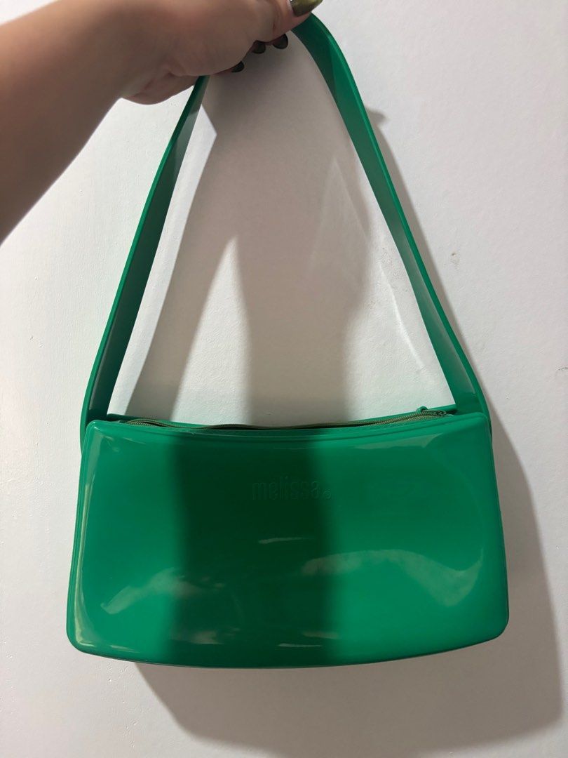 Melissa Jelly bag (Category: Purses & Pouches) located in Marikina City. Submitted by cessyr (Listing ID 1396038017, Image 1). Description: - bought in Melissa boutique, Megamall - no inclusions .