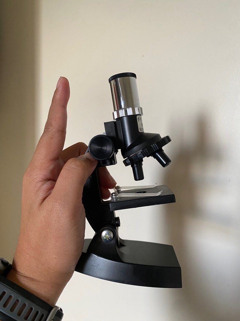 Mini Microscope (Display) (Category: Medical Supplies & Tools) located in Manila. Submitted by k0pimonster (Listing ID 1395996472, Image 3). Description: Black Mini Microscope (For display only) See photos for size reference.