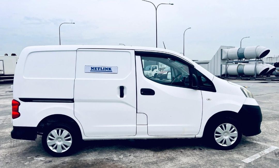 Nissan NV200 1.5 Manual (Category: Used Commercial Vehicles for Sale) located in Singapore. Submitted by netlink (Listing ID 1395969980, Image 3). Description: 🚐 𝟐𝟎𝟏𝟓 𝐍𝐢𝐬𝐬𝐚𝐧 𝐍𝐕𝟐𝟎𝟎 – 𝐎𝐧𝐥𝐲 $𝟑𝟗,𝟖𝟎𝟎! ✅ 𝐂𝐨𝐦𝐞𝐬 𝐰𝐢𝐭𝐡 𝟓 𝐘𝐞𝐚𝐫𝐬 𝐍𝐞𝐰 𝐂𝐎𝐄 ✅ 𝐑𝐞𝐚𝐥 𝐆𝐞𝐧𝐮𝐢𝐧𝐞 𝐌𝐢𝐥𝐞𝐚𝐠𝐞: 𝟏𝟎𝟒,𝟎𝟎𝟎𝐊𝐌 𝐎𝐧𝐥𝐲! ✅ 𝟏 𝐎𝐰𝐧𝐞𝐫 𝐎𝐧𝐥𝐲 – 𝐖𝐞𝐥𝐥 𝐊𝐞𝐩𝐭 𝐒𝐢𝐧𝐜𝐞 𝐃𝐚𝐲 𝐎𝐧𝐞 ✅ 𝐎𝐫𝐢𝐠𝐢𝐧𝐚𝐥 𝐏𝐚𝐢𝐧𝐭𝐰𝐨𝐫𝐤 –
