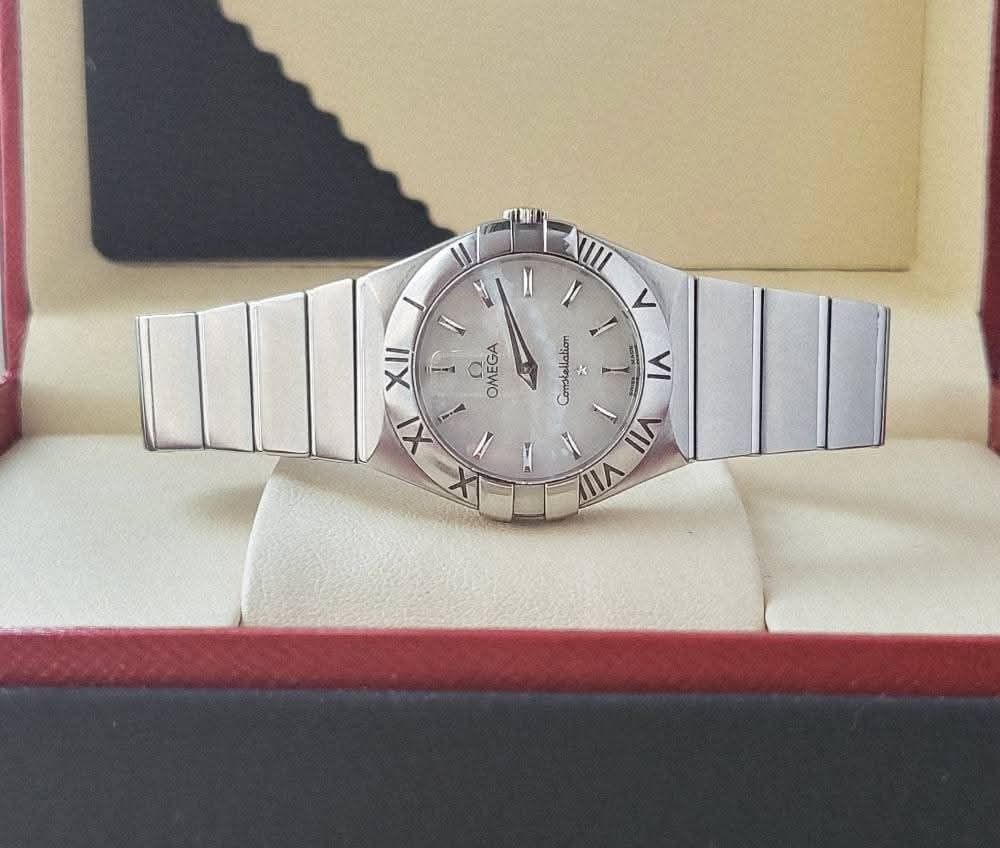 Omega Constellation Ladies Watch (Category: Luxury Watches) located in Manila. Submitted by rosewatches (Listing ID 1396029631, Image 3). Description: Preowned Authentic Constellation Mother of Pearl Dial Watch for Women -28mm Case Diameter -Fit up to 17.5cm -Mop Dial -Swiss Made -Quartz Movement -With Box and Manual -Excellent Condition🥰 (100% Original Preowned watch) {Ready for delivery/pickup/meetup} 📍Manila, Philippines for more affordable 