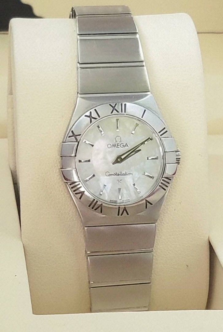 Omega Constellation Ladies Watch (Category: Luxury Watches) located in Manila. Submitted by rosewatches (Listing ID 1396029631, Image 2). Description: Preowned Authentic Constellation Mother of Pearl Dial Watch for Women -28mm Case Diameter -Fit up to 17.5cm -Mop Dial -Swiss Made -Quartz Movement -With Box and Manual -Excellent Condition🥰 (100% Original Preowned watch) {Ready for delivery/pickup/meetup} 📍Manila, Philippines for more affordable 
