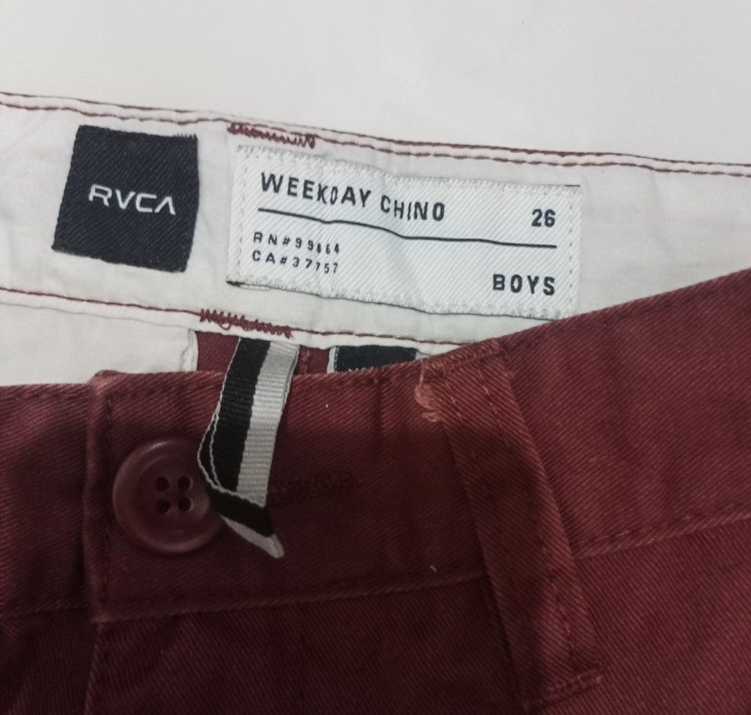 Rvca Chino Pants size 26-27 (Category: Chinos) located in Taguig. Submitted by mvdsh0p2022 (Listing ID 1395969835, Image 2). Description: Rvca Chino Pants Actual size 27 Lenth 38 Excellent to new maroon No issue 450 free ship Via Jnt.. We can do video call For safety transaction Gcash payment Taguig Pm.