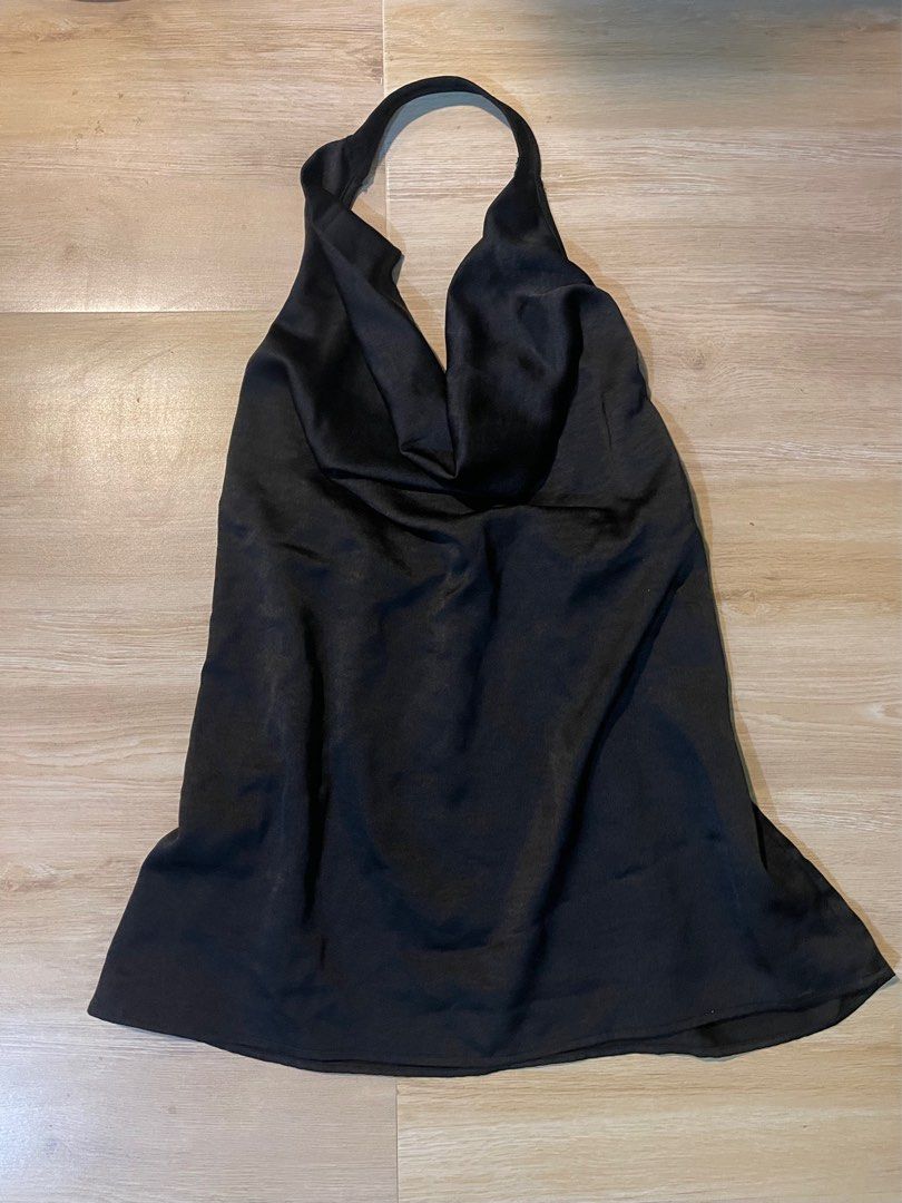 Shein - Aloruh - Halter Backless Top (Category: Sleeveless) located in Batangas. Submitted by hellocedi (Listing ID 1396082089, Image 1). Description: Brand new and washed. - Black halter top - Cowl neckline - Smooth, satin-like fabric - Flattering silhouette - Perfect for a night out - Versatile and sophisticated.