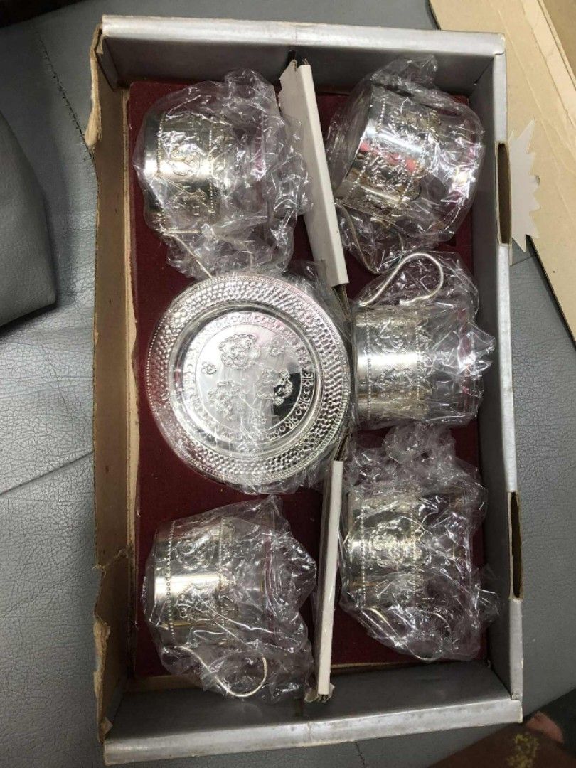 Silver-plated Cups & Saucers (Category: Dinnerware & Cutlery) located in Bulacan. Submitted by wearandwanted (Listing ID 1396086239, Image 1). Description: Set of 5 Never been used present and was just stored away. MOP: GCash/ Maya.