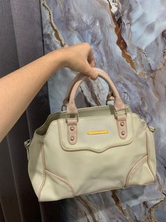 (Kategori: ) berada di . Dikirim oleh checeuu (ID iklan 1396080465, Gambar 1). Deskripsi: .