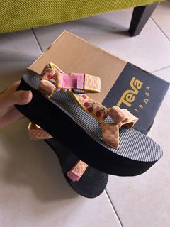 (Category: ) located in . Submitted by anisjasminee (Listing ID 1395978198, Image 1). Description: .